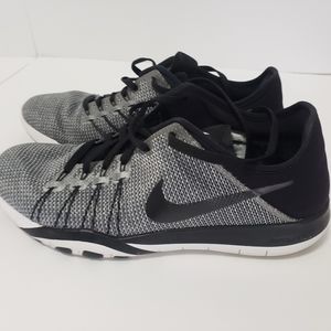 Nike Women's Free TR 6 833424-100 Gray Black Running Shoes Sneakers Size 9